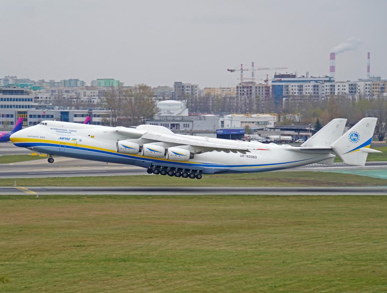 乌克兰把安225卖给中国了吗,乌克兰安225运输机被毁了吗