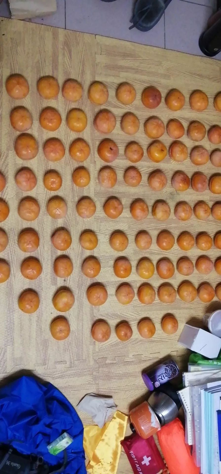 房山南北梯摘柿子,冬天去清凉山摘柿子