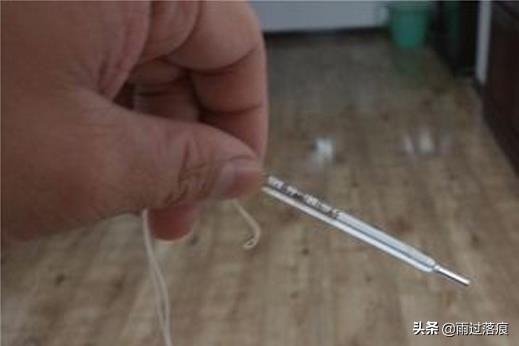 测体温需要把温度计甩到多少度,体温计为什么要甩一下教学视频