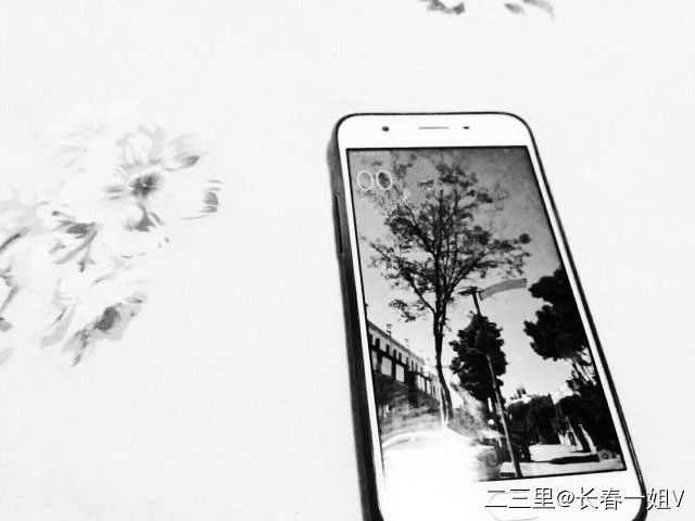 初恋再次联系无话可说怎么挽回,相处久了发现他有另一面会怎么样