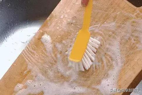 白醋泡大蒜最有效的方法,大蒜泡白醋的妙用小窍门