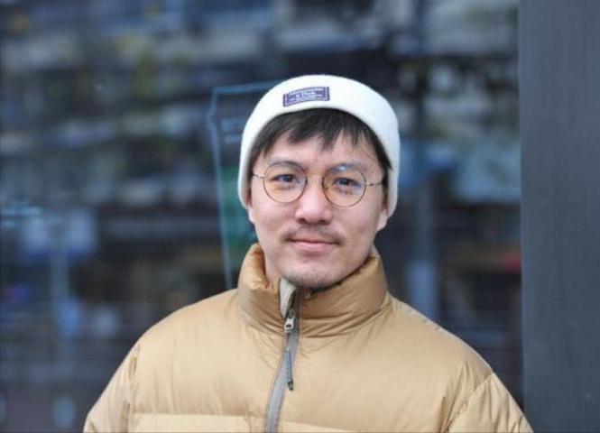 “三毛”34岁了！8岁爆火，14岁谢顶，植发挨300多针，如今变帅哥