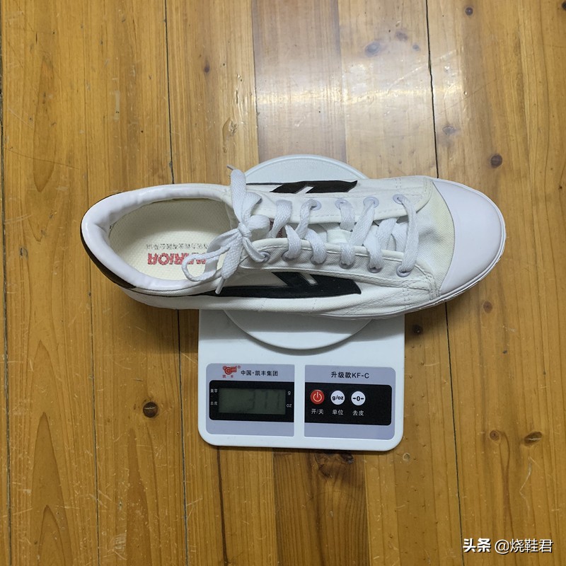 帆布鞋万斯匡威和回力,帆布鞋哪个好看性价比高