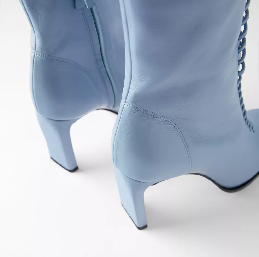 去年特别火的鞋,绑带鞋搭配图片选择这样穿更潮流