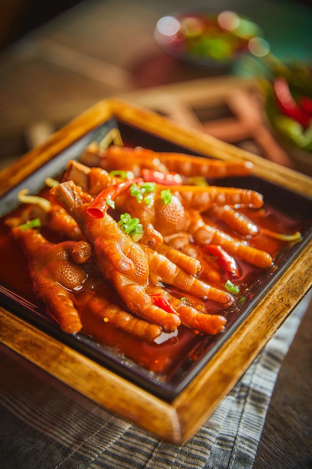 容易偶遇明星的四大美食店 (天津最容易偶遇明星的店)