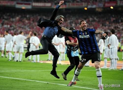 国米三冠王球衣,国米从三冠王迅速跌落的原因