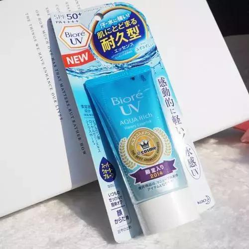 擦脸的凝胶与什么混合比较好用,单用精华好还是面霜好