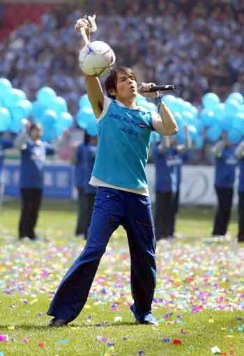 周杰伦昆凌观战梅西,周杰伦现场观战梅西完整版