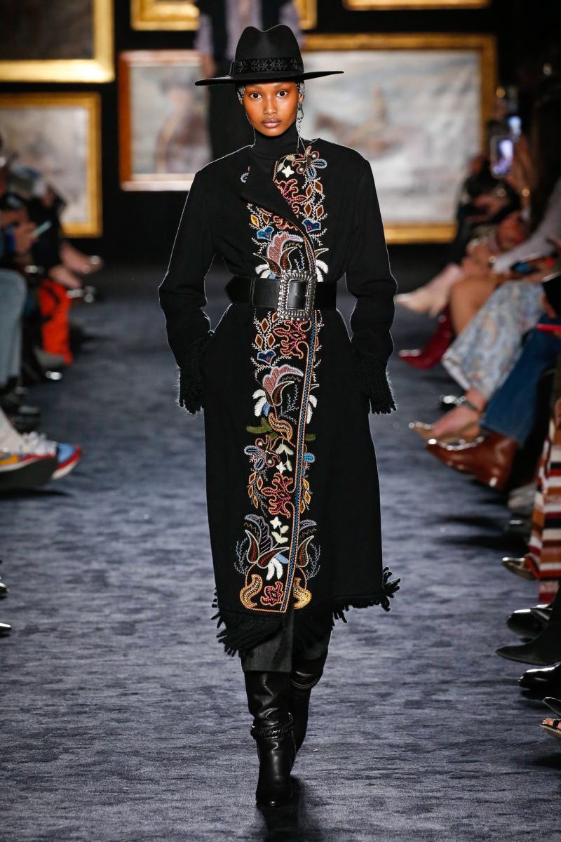 etro刺绣款,etro佩斯利花纹包