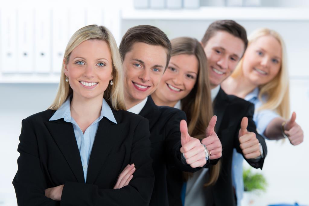 刺猬的拥抱启示,刺猬的拥抱写的是谁