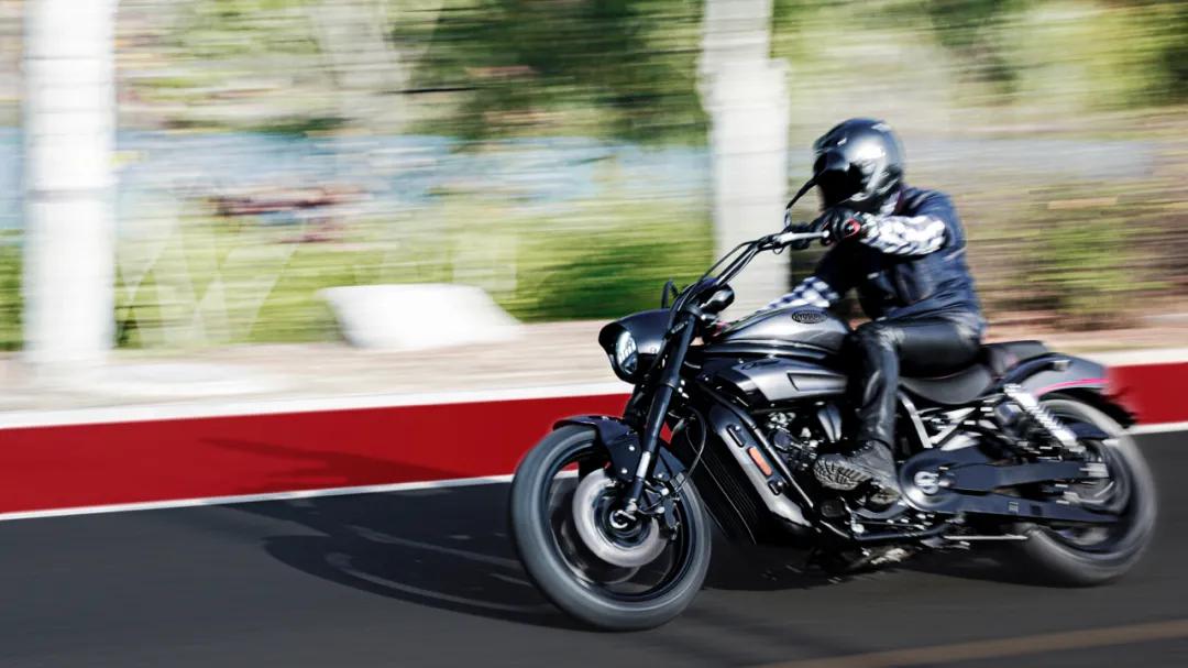 进口版轻骑大韩gv650评测,大韩轻骑gv650新款