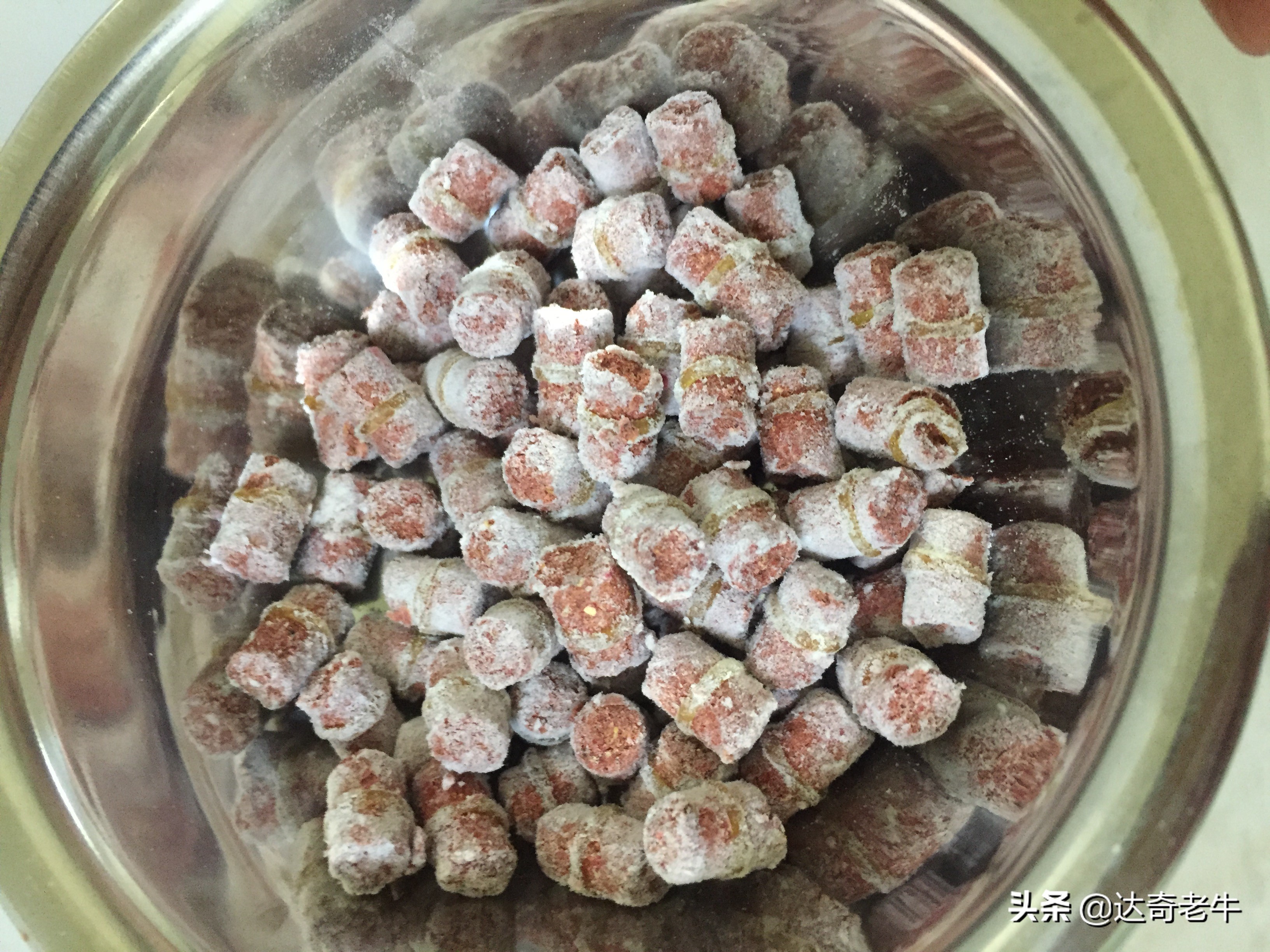 既能黑坑也能野钓的饵料,万能饵料是真是假