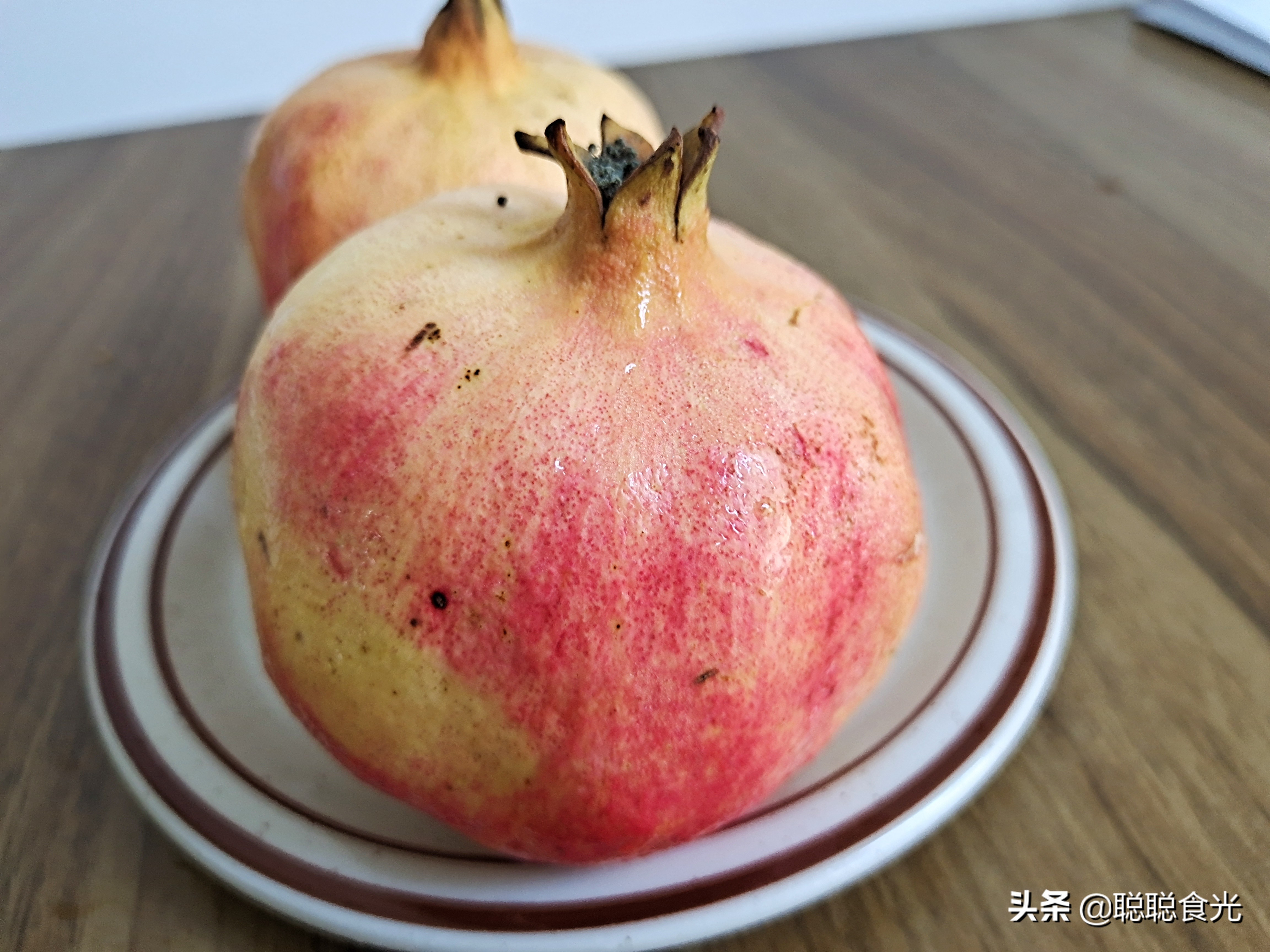 买石榴果,石榴怎么选皮薄又红的