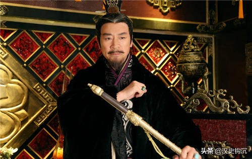 霍去病押解匈奴王子回京,霍去病带俘虏给卫青