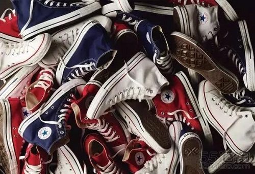 converse匡威米白色,converse匡威鞋子好刷吗