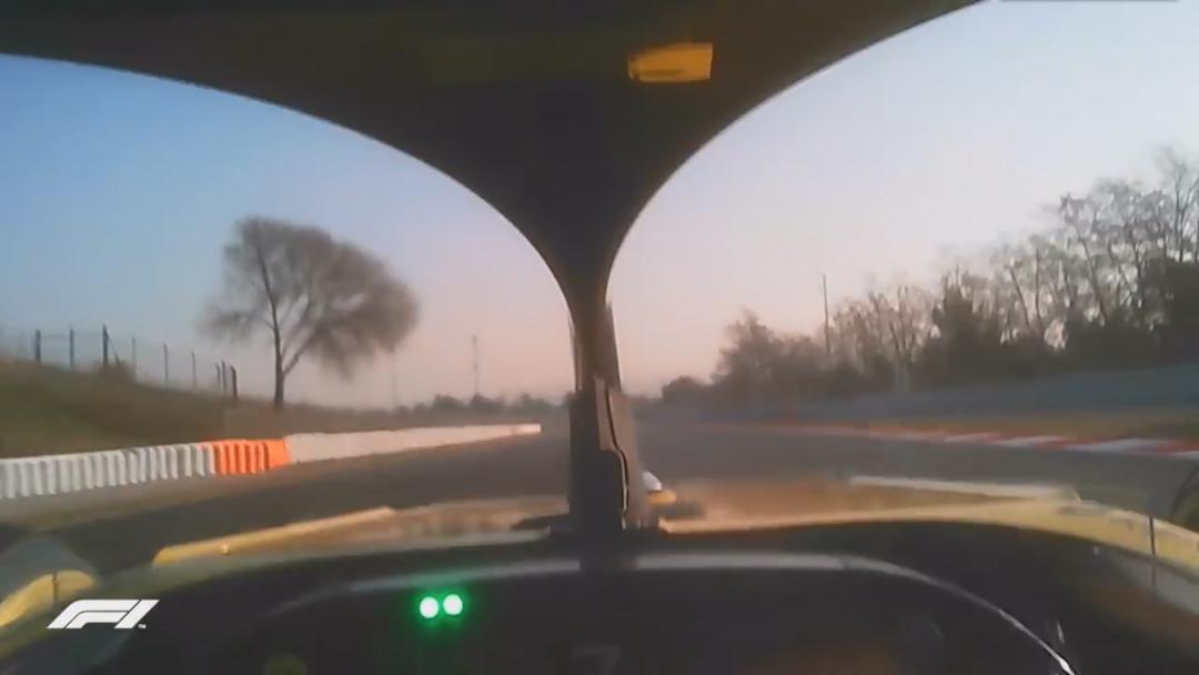 用车技巧你知道正确的驾驶坐姿吗,教您正确的驾驶坐姿