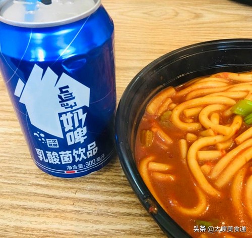 新疆网红爆款爆辣炒米粉,超辣的新疆炒米粉推荐