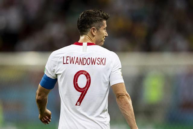 苏亚雷斯和莱万fifa能力值pk,苏亚雷斯和莱万哪个强