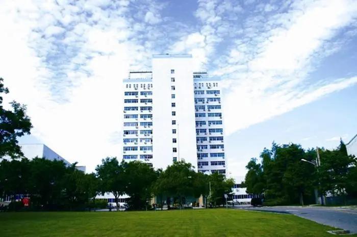 不是211也不是双一流，但这所医科大学是中国最好医科大学之一