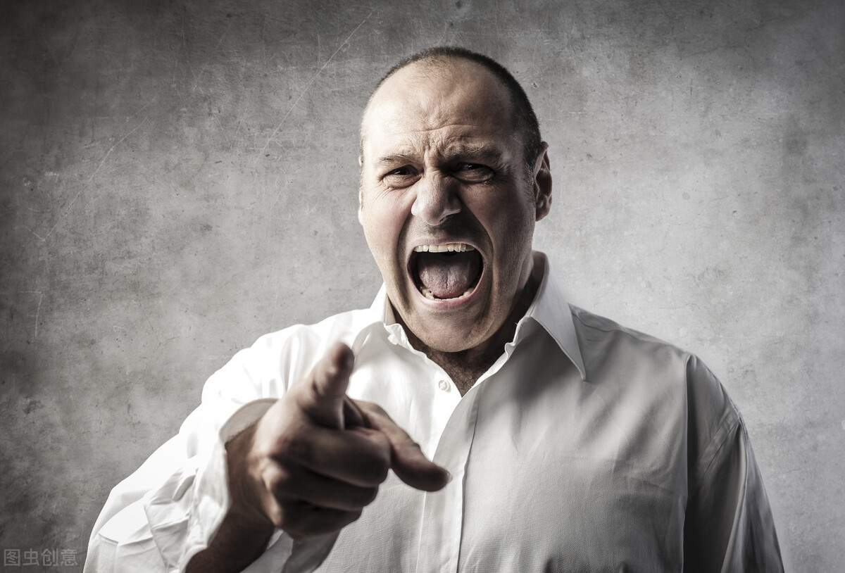 被领导骂过以后领导请你回去上班,被领导骂了后要解释吗