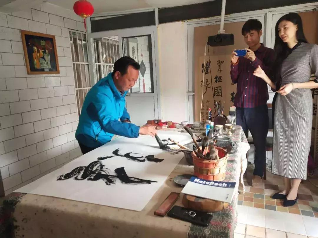 盲人王蕾蕾之前的模特走秀视频,盲人王蕾蕾做客北京电视台