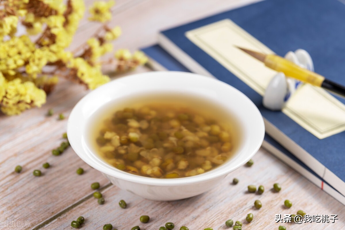 炎炎夏日这些解暑小妙招不容错过,炎热的夏天为了解暑吃什么比较好