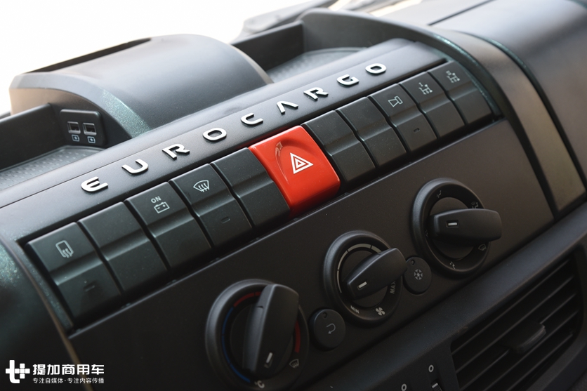 依维柯eurocargo多少钱,依维柯eurocargo6x6