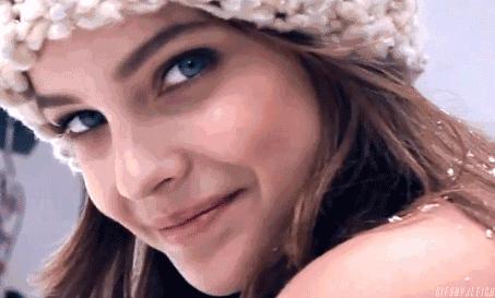 第一次跟女生约会接吻,跟女生约会如何去吻她