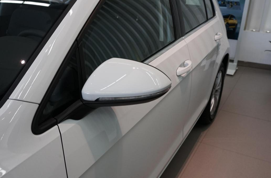 高尔夫底盘漏水怎么回事,高尔夫旅行版天窗漏水怎么解决