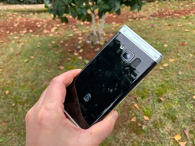 两千多元就能买到三星W2018?搭载骁龙835毫无破绽!