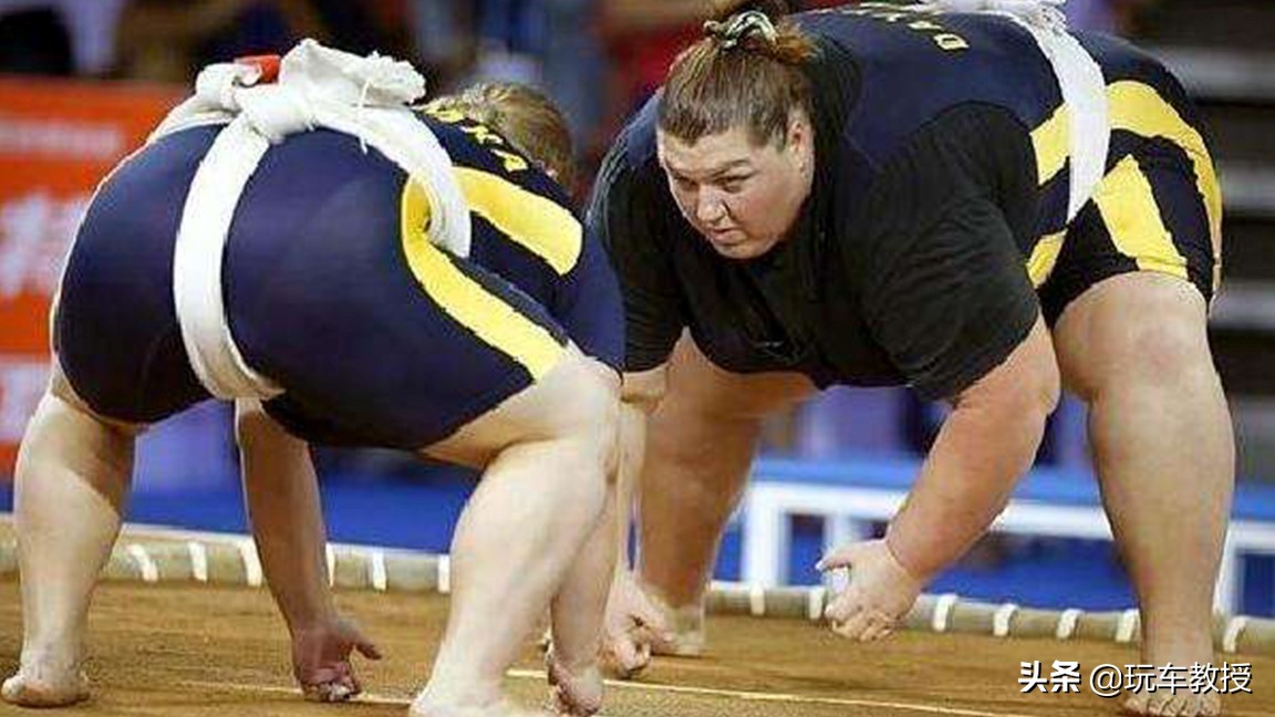 30万丰田凯美瑞混动最新款,凯美瑞全球销量累计多少台