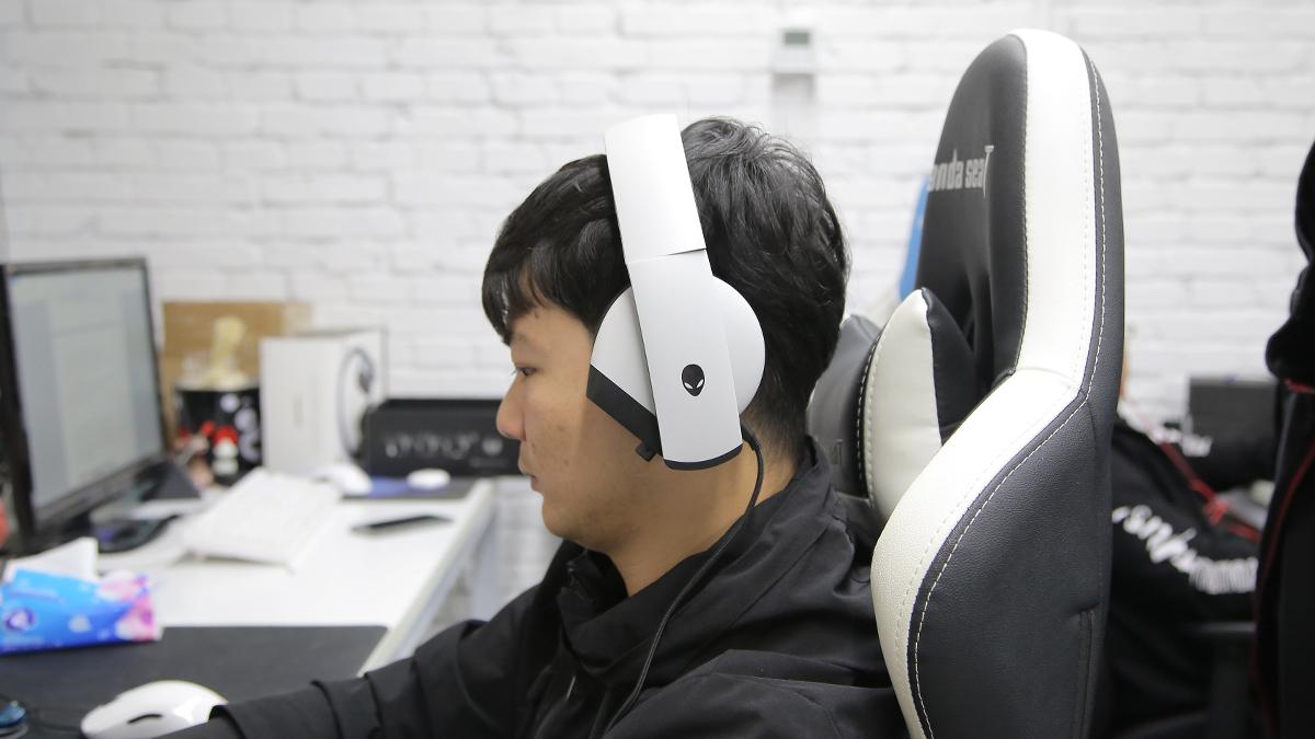 aw510h耳机与310h外观,aw510h耳机相当于什么级别