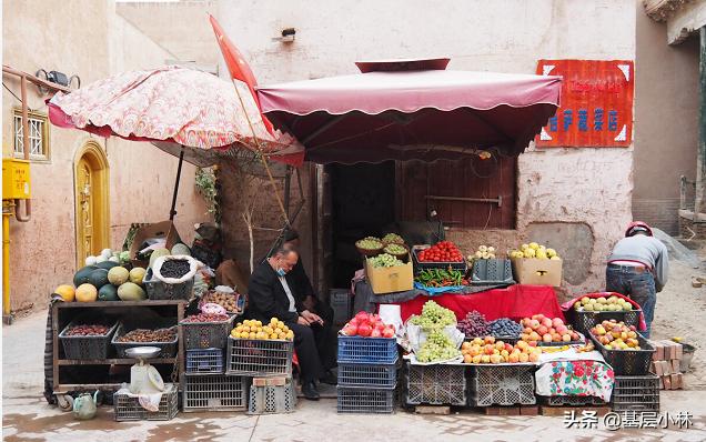 90后美女空姐自曝工资,空姐的真实生活到底是怎样的