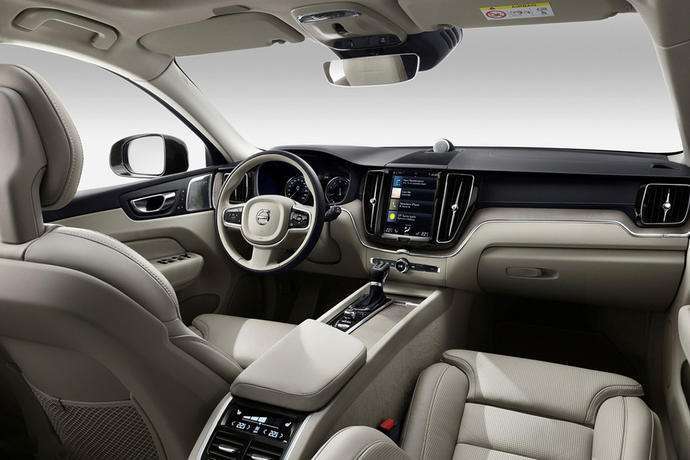 现代新胜达和沃尔沃xc60,大指挥官车身对比沃尔沃xc60