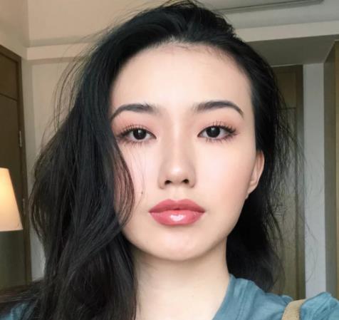 新手眼妆100种化妆方法,浓密眼妆的化妆方法