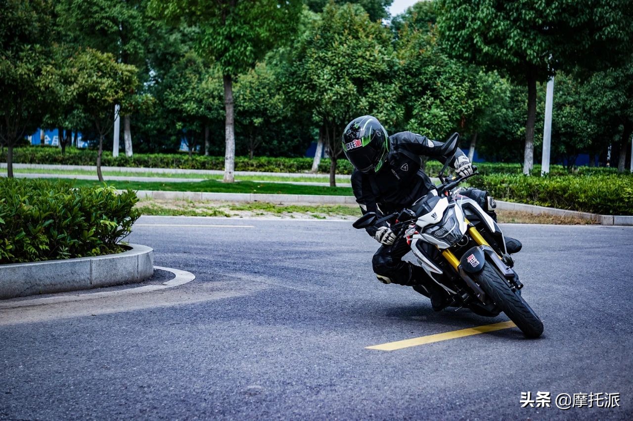 到手价三万左右的摩托车,豪爵dr300最新评测