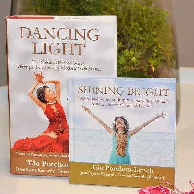 瑜伽奶奶77岁开始练习瑜伽,73岁的老奶奶练瑜伽坚持13年