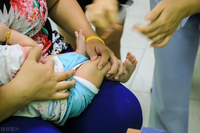 打臀部疫苗,打疫苗肌内注射手法