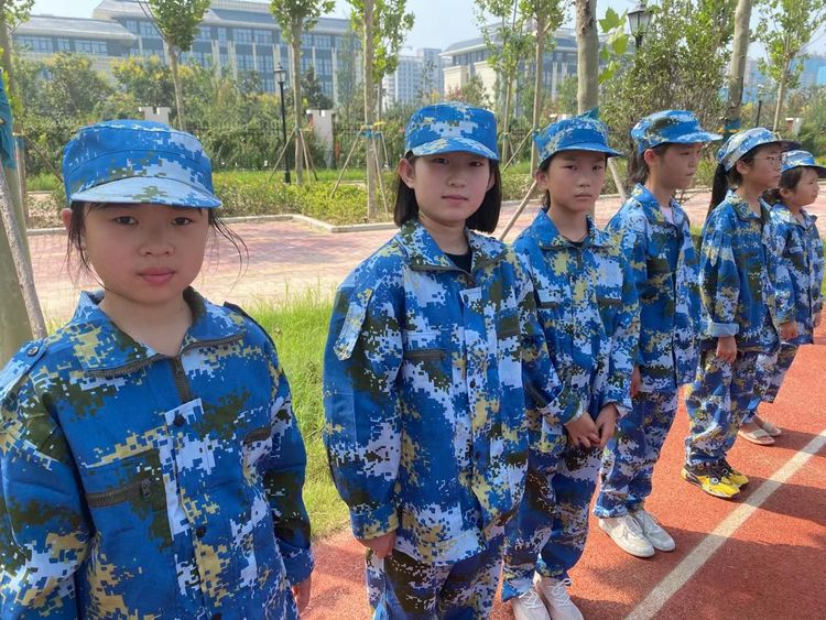 青春在磨砺中成长新高一军训,青春飞扬军训