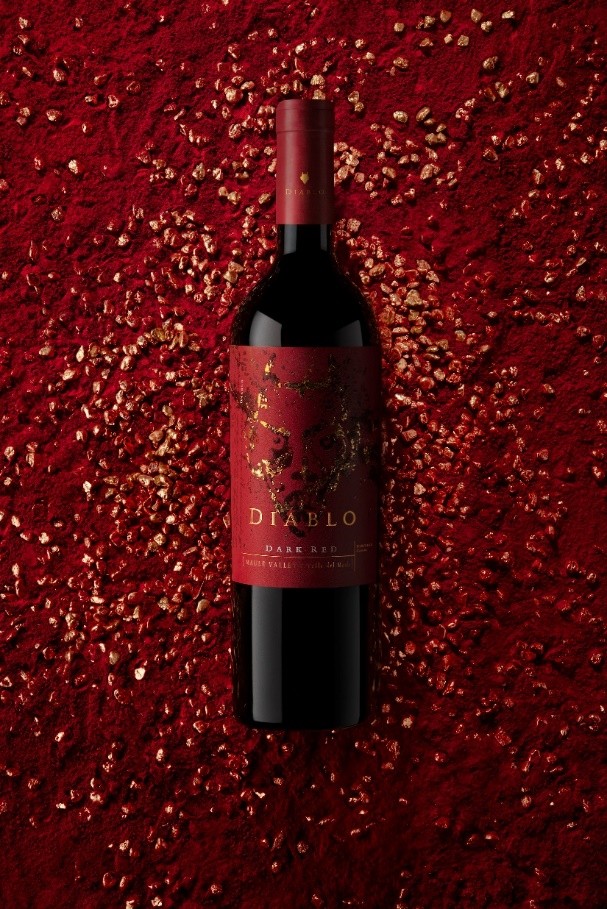 中国葡萄酒年销售额超过100亿,智利新世界红酒