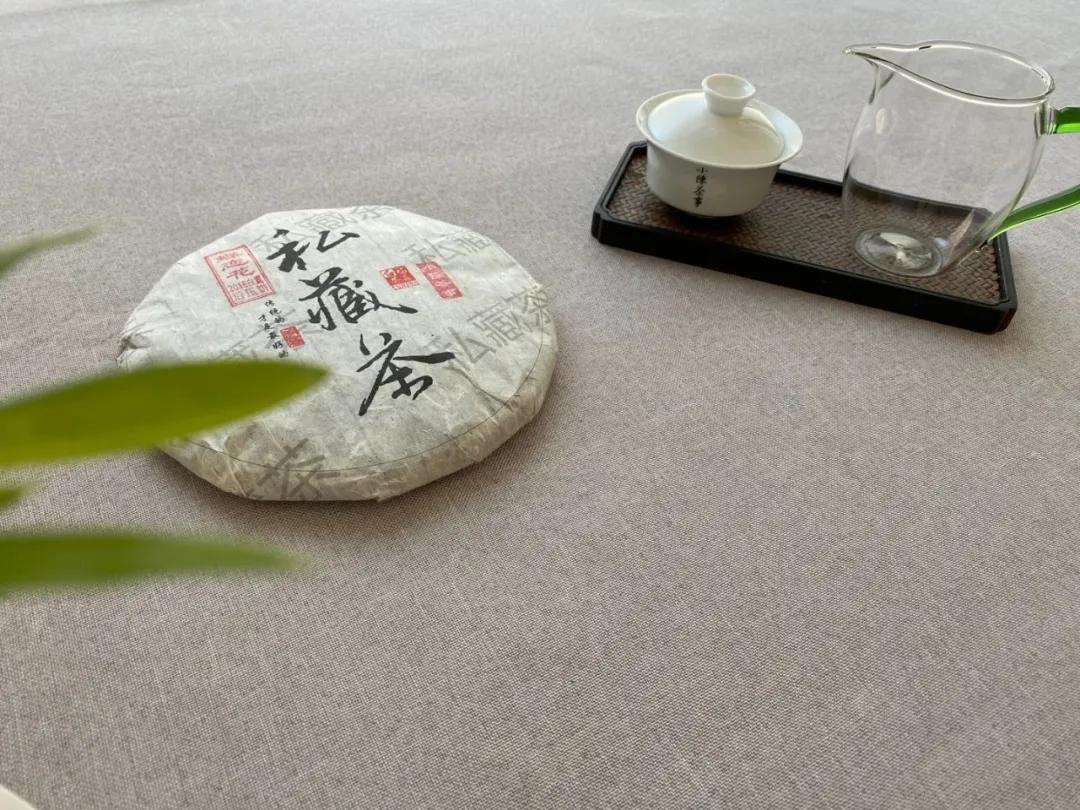 500元一斤的老白茶，为什么喝起来味道寡淡，像白开水？