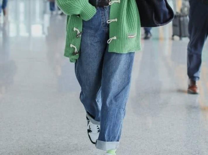 刘雯推荐的女裤,刘雯最新款阔腿裤