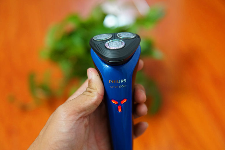 东京飞利浦小旋风剃须刀,飞利浦剃须刀清洗水