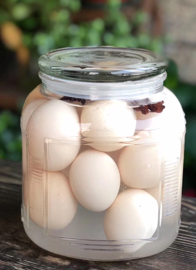 腌鸡蛋没那么麻烦，用这个方法一次成功，18天以后，个个流油起沙