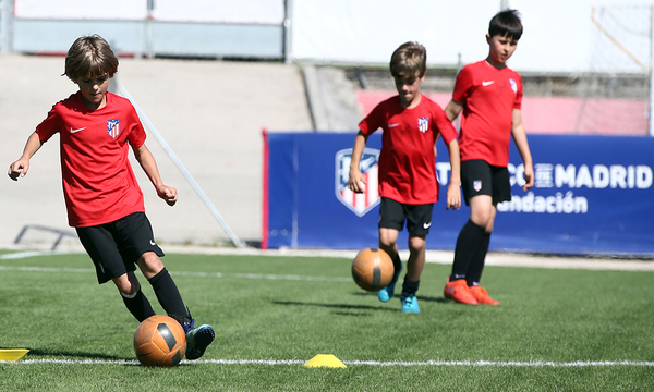 西班牙足球训练营在哪里,西班牙训练营