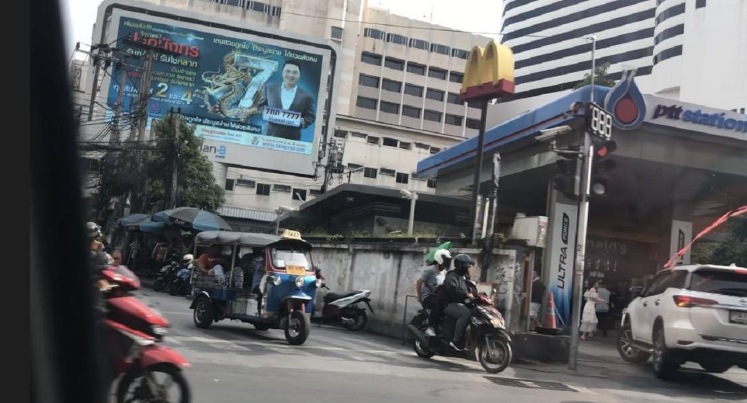 泰国开夜车安全吗,在泰国开夜车