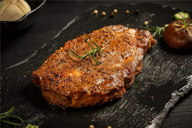 牛排最早起源于哪一个国家,牛排起源于欧洲