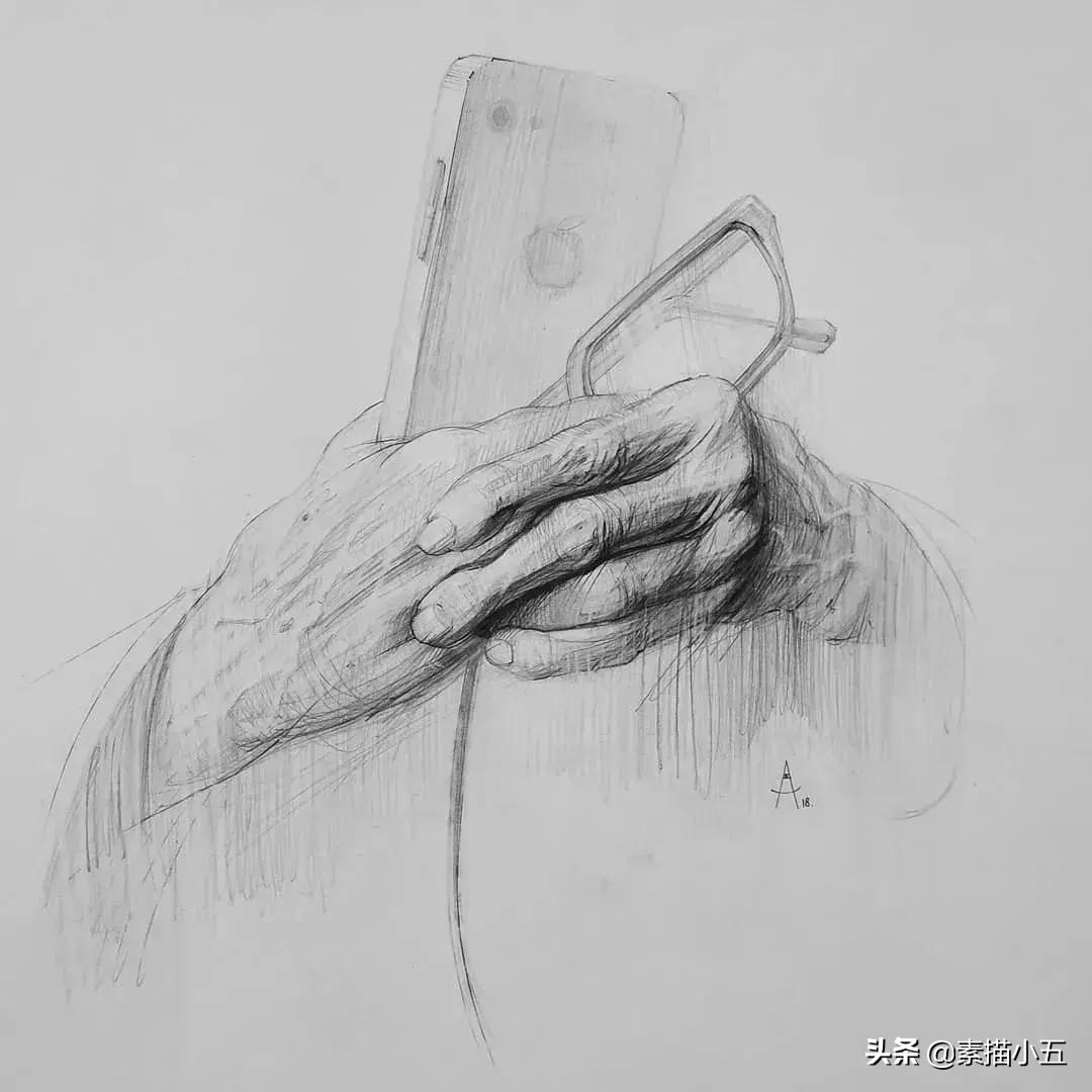 他画的素描无与伦比,他画的画栩栩如生让人拍案叫绝