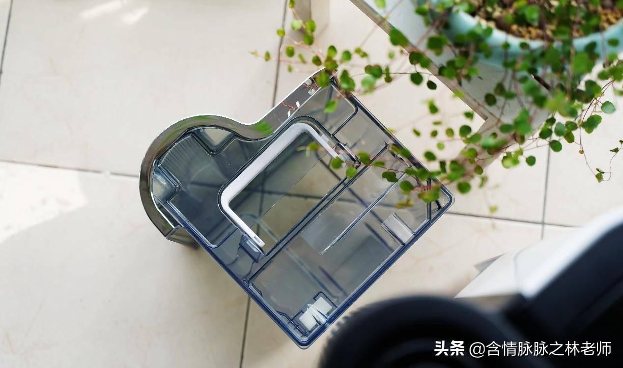 下雨天衣服干燥用除湿机,下雨天衣服湿了该怎样快速吹干