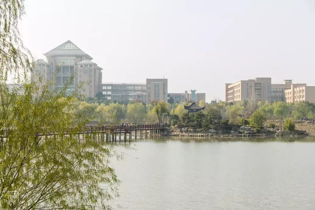 这样的青春，混迹过黄家湖大学城的人都会懂